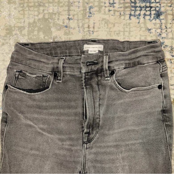 Good American - Good Waist Gray Cropped Jeans Size 6/28 in Excellent Condition!! - Picture 5 of 5